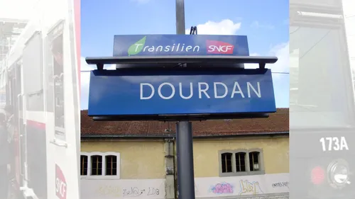 RER C : vers la fin des trains directs entre Dourdan et Saint...