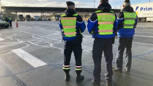 Gironde : Des contrôles de gendarmerie renforcés pour les fêtes de...