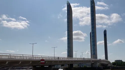 Bordeaux : on vous emmène visiter le pont Chaban 