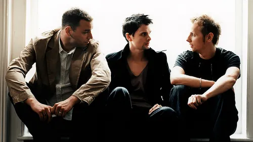 Muse fête les 20 ans de l’album "Absolution" en grande pompe 