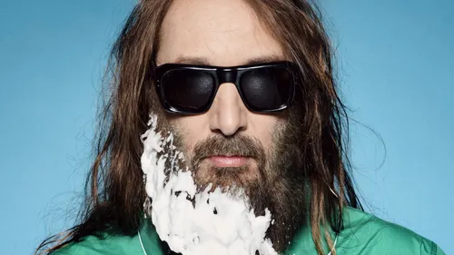 Refresh, le nouveau single de Sébastien Tellier, une première étape...