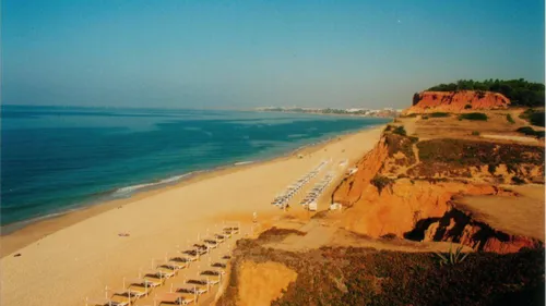 Praia da Falésia : La plage portugaise élue meilleure au monde 