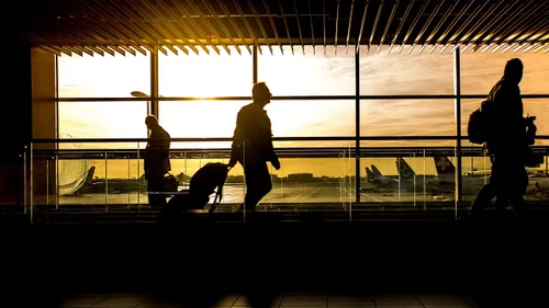 Minute conso : quand faut-il prendre ses billets d'avion ? 