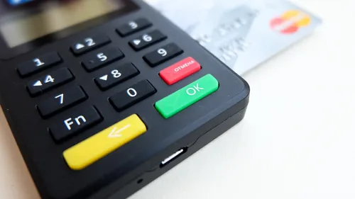 Minute conso: gare au bill padding au moment de payer