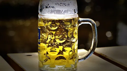 Étude : des chercheurs portugais affirment que boire une bière par...