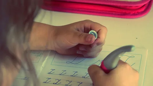 Minute conso : un cahier de vacances pour l'été, une bonne idée ? 