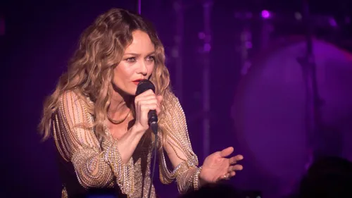 « Le retour des beaux jours », le nouvel album de Vanessa Paradis...