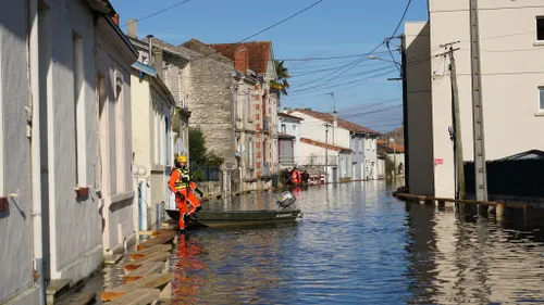 Charente-Maritime : la décrue de la Charente débute
