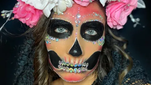 Le "Día de los Muertos" en 10 maquillages superbes