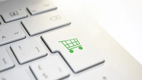 Minute conso : faut-il faire confiance aux avis en ligne ?