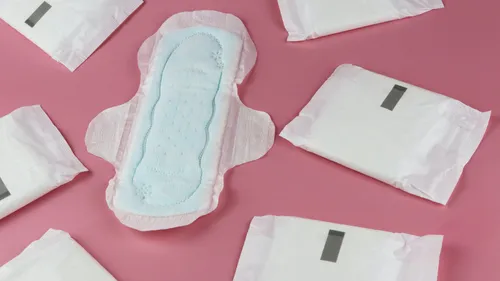 Précarité menstruelle : Elisabeth Borne annonce un remboursement...