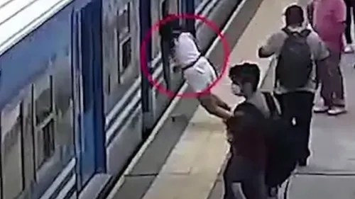 Victime d’un malaise, elle tombe sous un train en marche, et s’en...