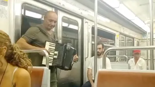 Un journaliste mexicain vante les charmes des accordéonistes du...