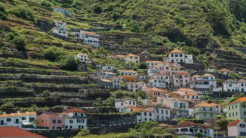 Portugal : pourquoi y partir en vacances n’a jamais coûté aussi cher ?