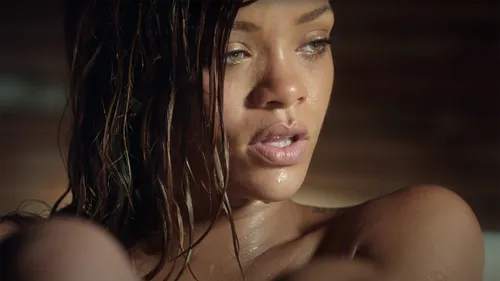Rihanna - Stay (Feat. Mikky Ekko)