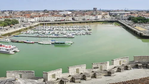 La Rochelle : une marche blanche en mémoire du SDF assassiné...