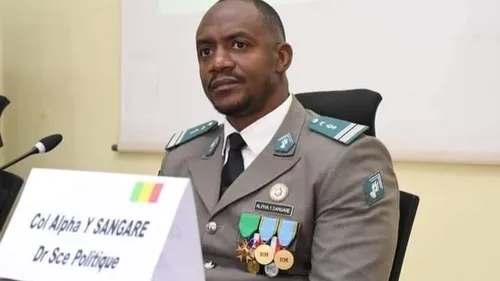 Mali : Le colonel Alpha Yaya Sangaré arrêté après la sortie de son...