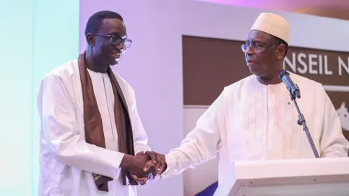 Présidentielle au Sénégal : Amadou Ba investi