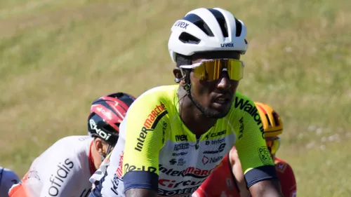  Le cycliste érythréen Biniam Girmay remporte une troisième étape...