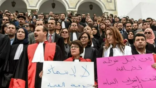 Tunisie : « Aujourd’hui, il y a un président qui veut contrôler nos...