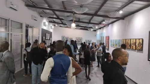 Dense-Transe-Danse : La nouvelle exposition de Jacob Bleu fête...