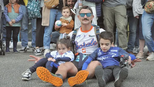 Il a marché de Marseille à Roanne pour Eden et Abel