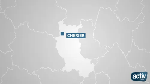 Loire : une voiture finit sa course 10m plus bas