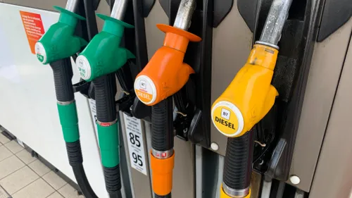 Carburants : des files prioritaires dans certaines stations de la...