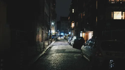 Mesures pour le commerce à Saint-Etienne : éclairage la nuit,...