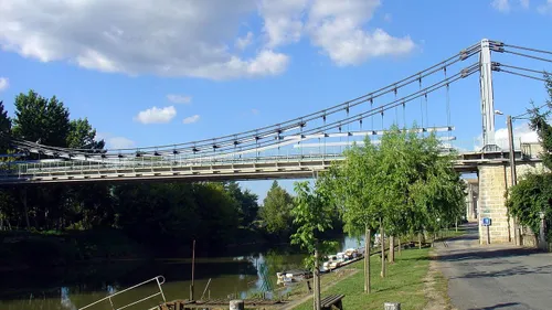Fermeture jusqu'à nouvel ordre du pont de Bonzac à Saint-Denis-de-Pile