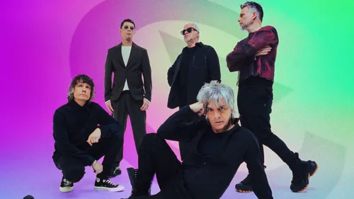 LA FAMILLE CHAMPAGNE FM REÇOIT INDOCHINE !