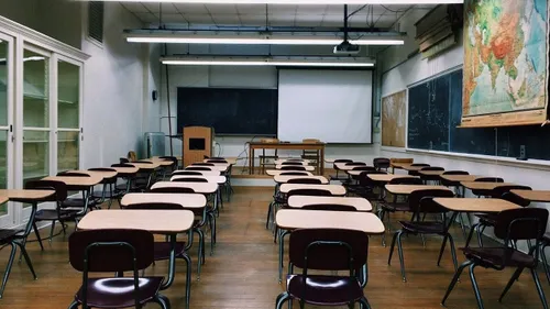 Nord : un homme retrouvé ligoté avec un jouet dans une salle de classe