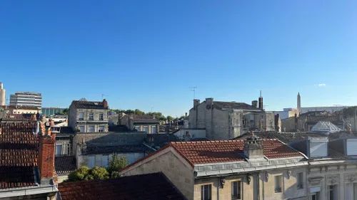 Canicule : la Gironde passe à son tour en vigilance orange, les 40...