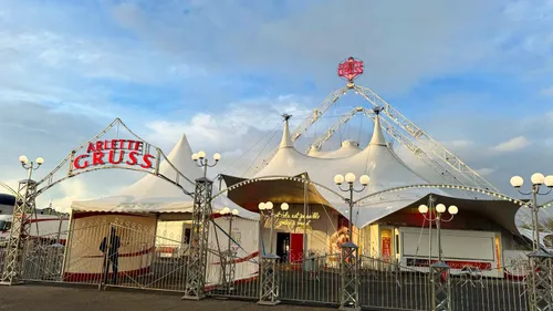 Le cirque Arlette-Gruss évacué lundi soir à Arras après une chute...