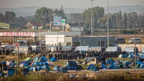 Calais: Le camp de migrants de la Turquerie démantelé