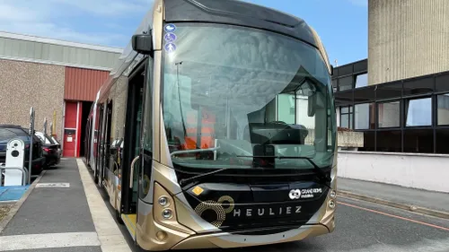  Reims dévoile son premier Bus à Haut Niveau de Service 
