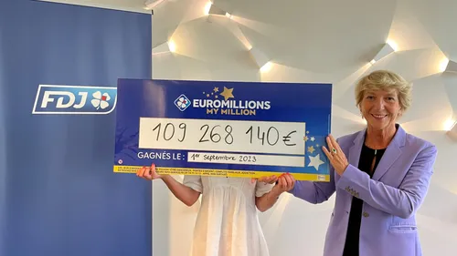 Elle perd son job et remporte 109 millions d'euros à l'Euromillions