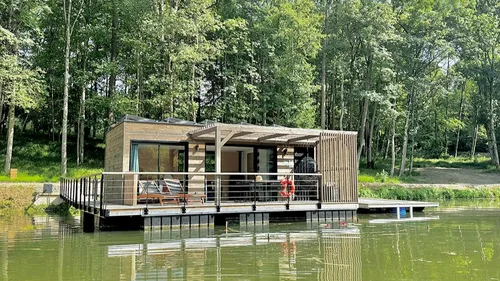 GAGNEZ VOTRE NUIT EN FAMILLE DANS UN ECOLODGE DU DOMAINE DE NEUVILLE