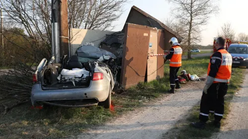 L'automobiliste succombe à ses blessures 