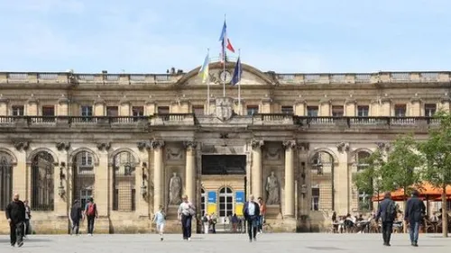 Bordeaux : la consultation sur l'avenir de la porte de l'Hôtel de...