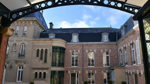 GAGNEZ VOTRE NUIT POUR 2 PERSONNES À L'HÔTEL CASTEL JEANSON À AY