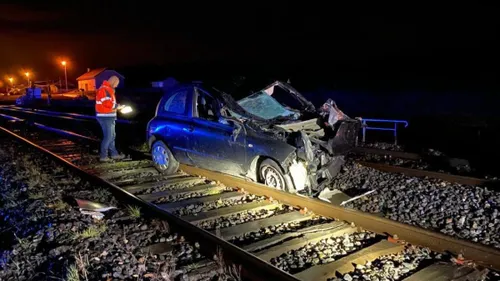 Un TER percute une voiture