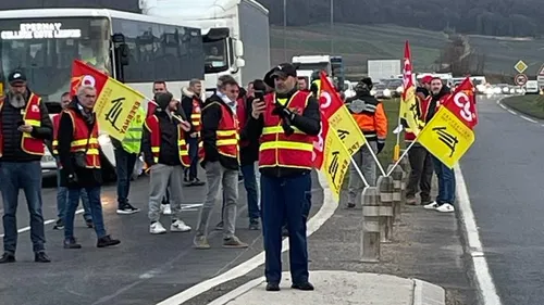Des barrages partout dans la Région