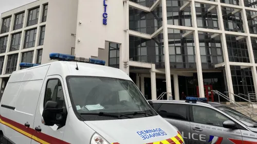 Un homme armé d'un couteau interpellé devant le commissariat de Reims