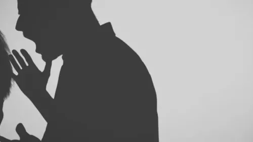 Violences intrafamiliales : une CDC met en place un guide des...