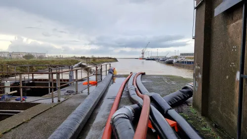 Une grosse pompe en panne depuis des mois à Mardyck ? 