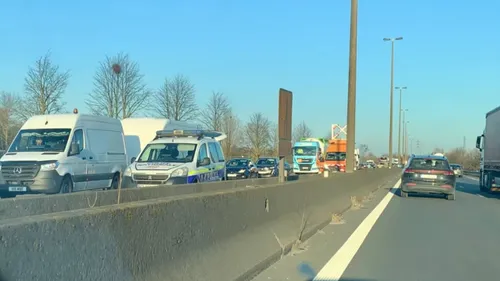 Deux blessés dans un accident sur l'A16 à hauteur d’Offekerque et...