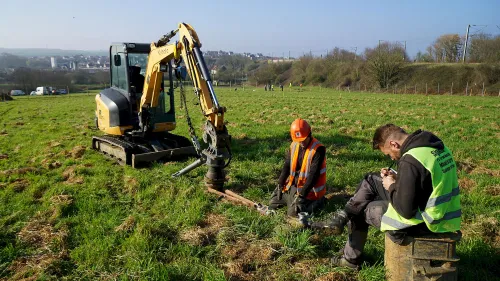 Le premier parc solaire citoyen au sol des Hauts-de-France débute...