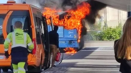 Dunkerque : un bus en feu à la gare