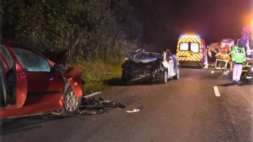 1 mort et 4 blessés graves dans un accident de voiture cette nuit à...